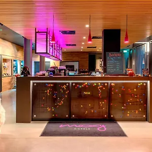 https://moxy-london-excel.cambridgehotelsuk.com