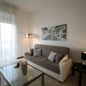  Apartment House Navigli Italy